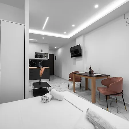 Adoorable, The Luxury Suites Thessaloniki Exterior photo