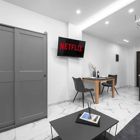 Adoorable, The Luxury Suites Thessaloniki Exterior photo