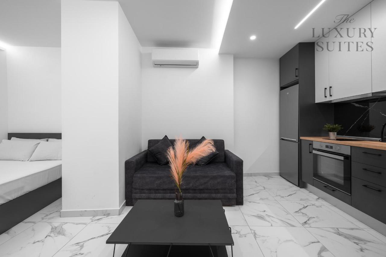 Adoorable, The Luxury Soluň